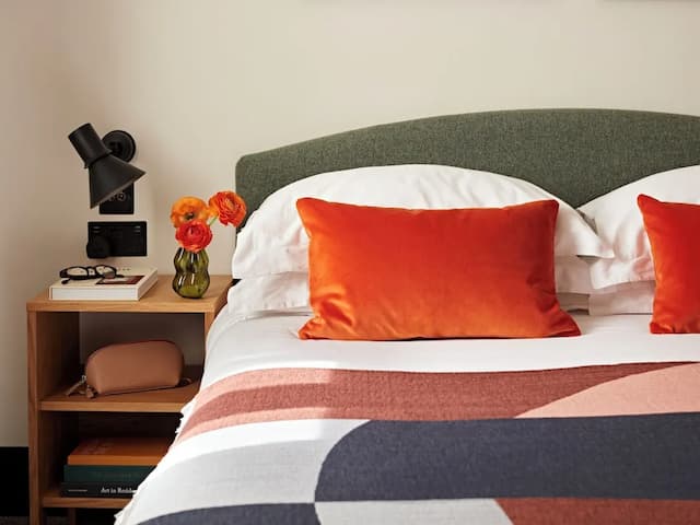 Numa London Bloomsbury-Standard Room-5