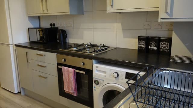 鄰近機場飯店-豪華三人房 (Room 3)-21