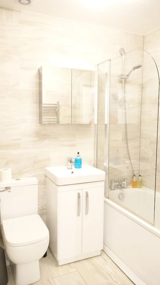 鄰近機場飯店-豪華三人房 (Room 3)-18