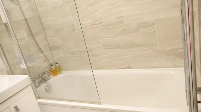 鄰近機場飯店-豪華三人房 (Room 3)-14