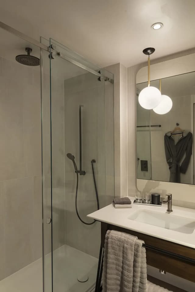 河岸濱傲途格精選酒店-客房, 1 張加大雙人床, 非吸煙房-5