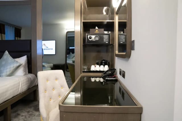 希斯羅中庭飯店-家庭雙人房, 1 間臥室-3