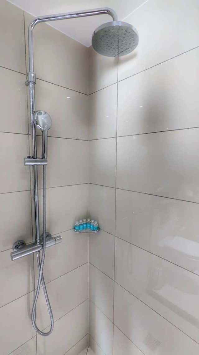 希斯羅中庭飯店-三人房-6