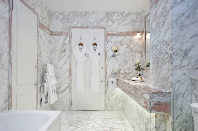 The Ritz London-Junior Suite-5