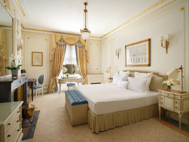 The Ritz London-Deluxe Double Room-2