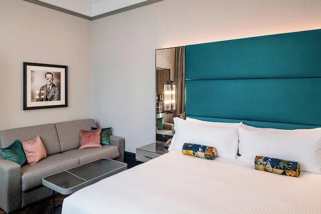 The Dixon, Autograph Collection-Suite, 1 King Bed with Sofa bed-4