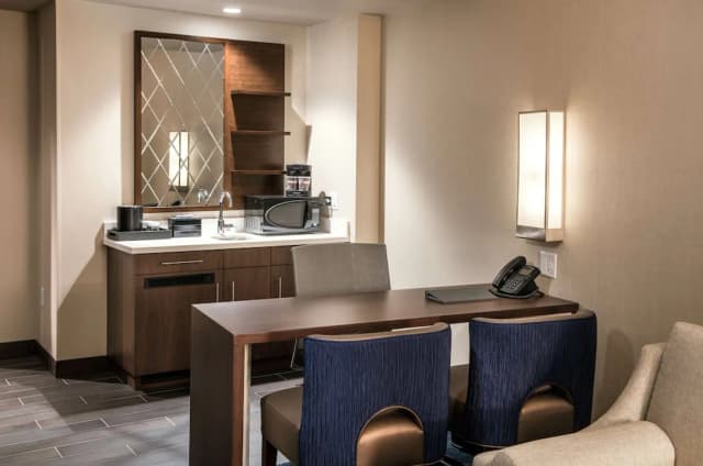 西雅圖市中心先鋒廣場希爾頓大使套房飯店-套房, 城市景觀 (2 Room, 2 Queen Beds and 1 Sofabed)-6
