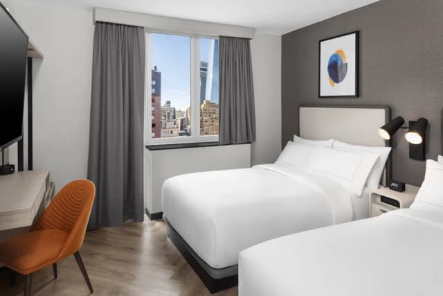voco Times Square South New York by IHG-Standard Room, 2 Double Beds-6