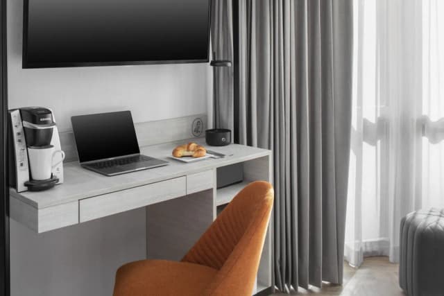 voco Times Square South New York by IHG-Standard Room, 2 Double Beds-2