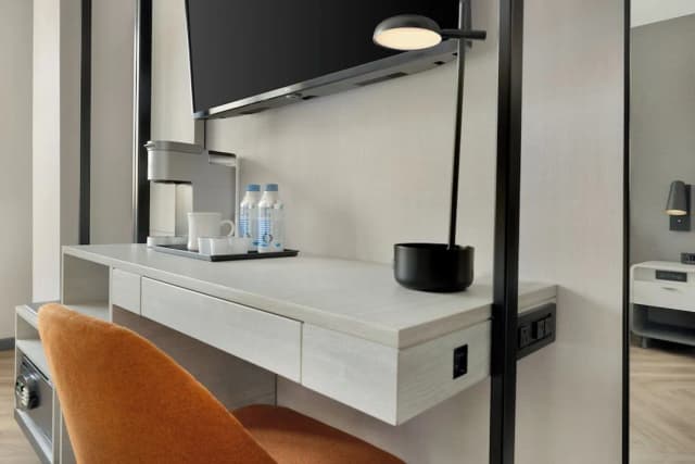 voco Times Square South New York by IHG-Standard Room-7