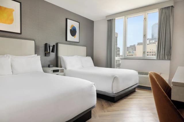 voco Times Square South New York by IHG-Premium Room, 2 Double Beds, City View-10