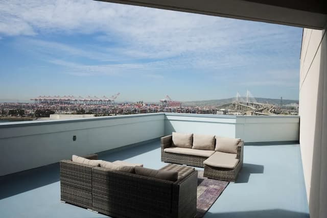 Hilton Long Beach Hotel-Junior Suite, 1 King Bed, Non Smoking-7