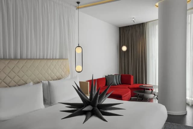 W ロンドン-スイート キングベッド 1 台 (Corner)-5