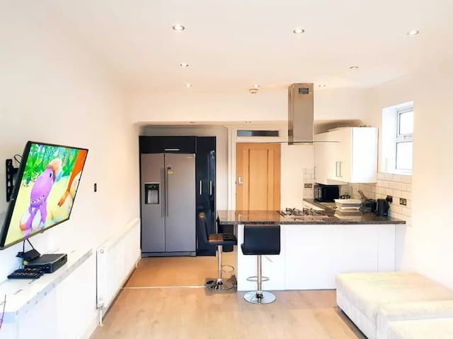 코지 어보드-이그제큐티브 스튜디오, 공용 욕실, 정원 전망 (EXECUTIVE STUDIO ROOM)-1