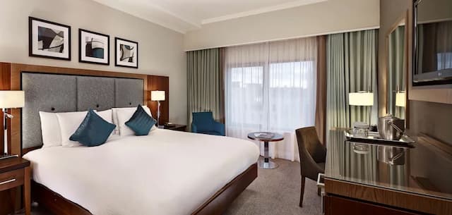 ダブルツリー バイ ヒルトン ロンドン ビクトリア-デラックス ルーム クイーンベッド 1 台-1