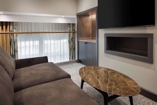 ダブルツリー バイ ヒルトン ロンドン ビクトリア-スイート ダブルベッド 2 台-8