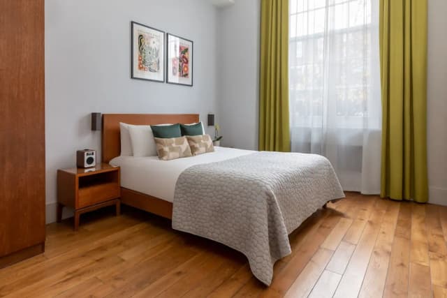 Town Hall Hotel – Shoreditch-Deluxe Suite (Junior)-2