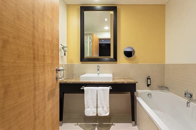 Pestana Chelsea Bridge Hotel & SPA-Deluxe Superior Twin-5