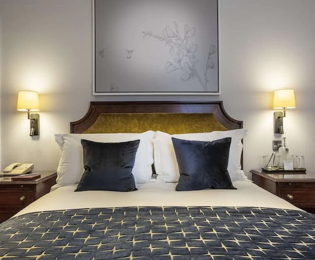 Sloane Place-Chelsea King-4