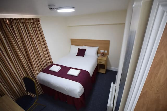 プレミアラックス サービスド アパートメンツ-シングルルーム シングルベッド 1 台 禁煙 シティビュー-1