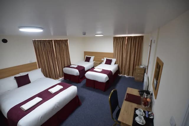 プレミアラックス サービスド アパートメンツ-スタンダード 4 人部屋 ダブルベッド 2 台 禁煙 シティビュー-5