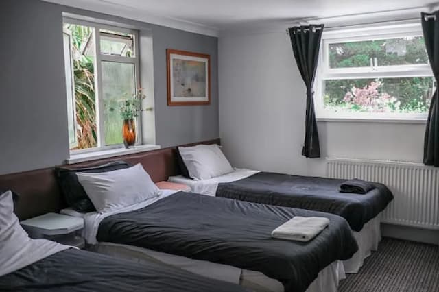 Hotel 261-Triple Room-1