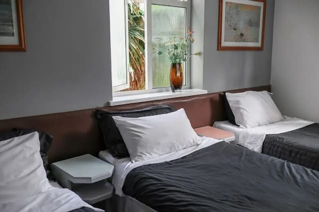 Hotel 261-Triple Room-3