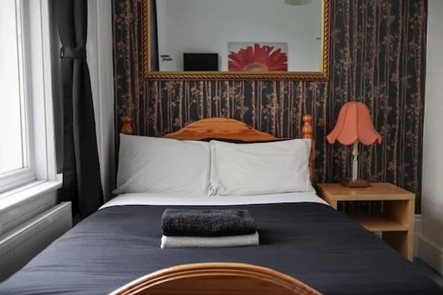 Hotel 261-Double Room (Small)-3