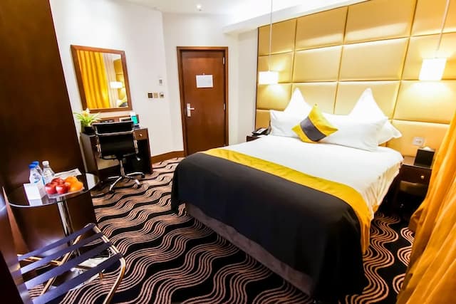 Montcalm Piccadilly Townhouse, London West End-Junior Suite-5