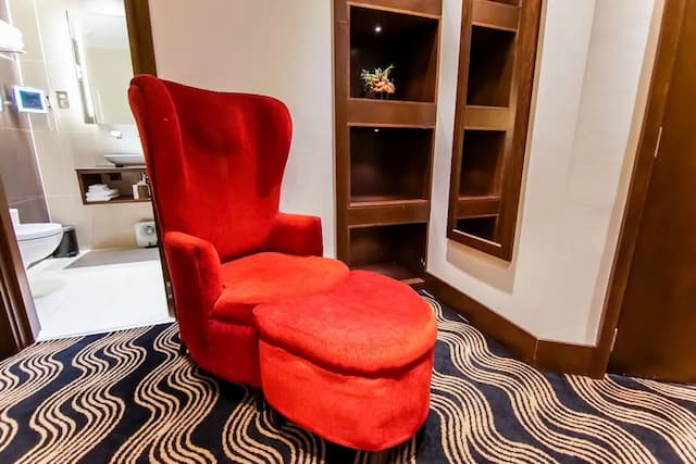 Montcalm Piccadilly Townhouse, London West End-Suite (Four Poster)-5