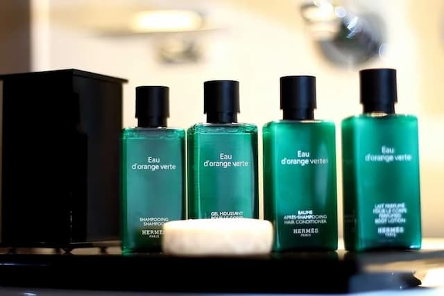 Montcalm Piccadilly Townhouse, London West End-Deluxe Twin Room-8