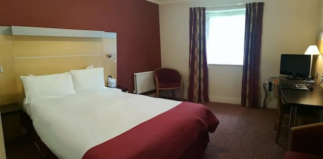 더 튜더 호텔-디럭스 더블룸-2