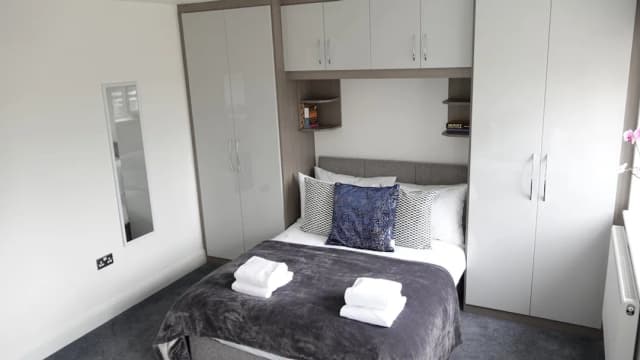 The Hatton Rooms-Comfort Triple Room, Private Bathroom (Room 4)-1