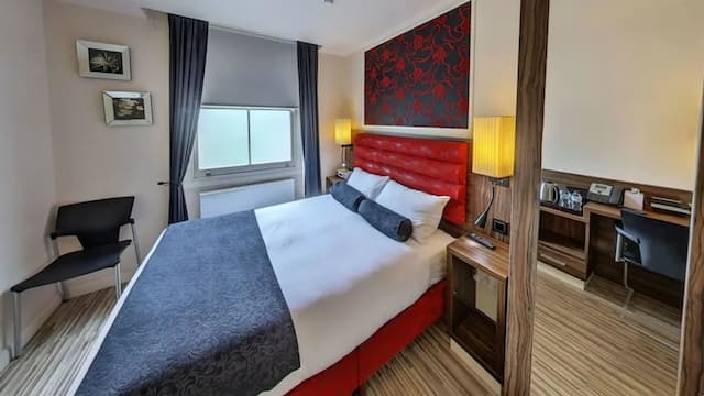 Simply Rooms & Suites-Classic Double Room-6