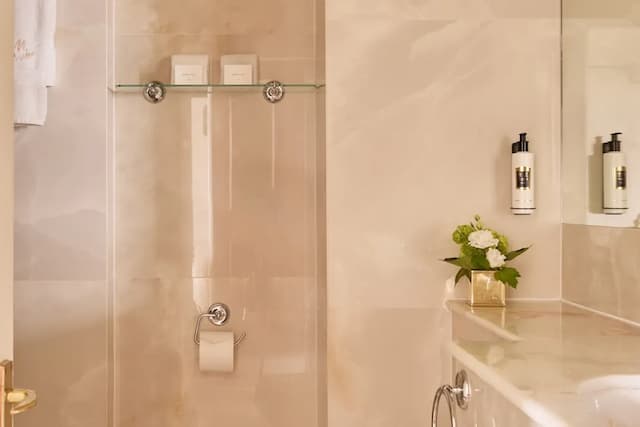 더 몬테규 온 더 가든-주니어 스위트, 정원 전망-4