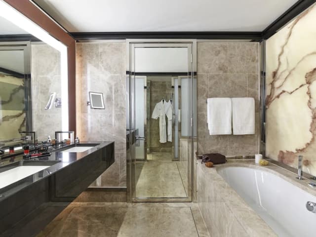 45 Park Lane - Dorchester Collection-Suite, Balcony (London)-4