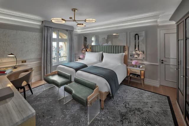 Mandarin Oriental Hyde Park, London-Deluxe Room, 1 King Bed-3