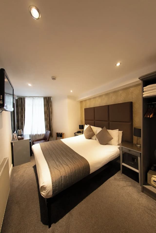 Duke of Leinster-Double Room-10