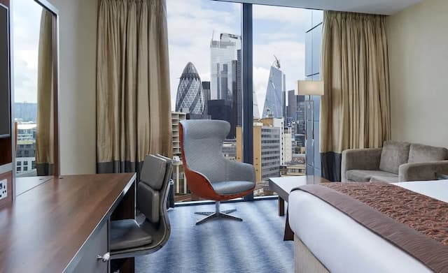 Leonardo Royal London Tower Bridge-Executive Double Room-3