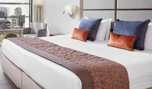 Leonardo Royal London Tower Bridge-Superior Room, 1 King Bed-3