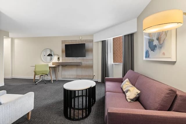 クラウン プラザ ヒューストン メッド センター-ギャレリア エリア by IHG-ジュニア スイート キングベッド 1 台-7