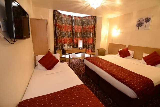 Britannia Inn Hotel-三人房-4