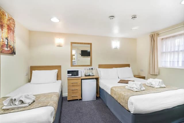 大不列顛飯店-三人房-16