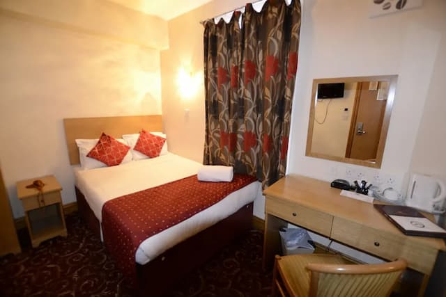 Britannia Inn Hotel-三人房-5