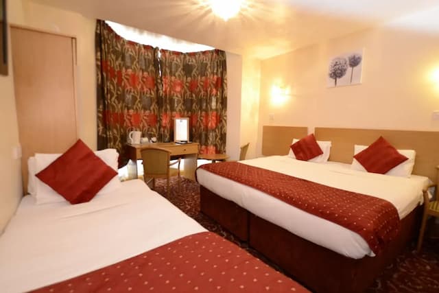 Britannia Inn Hotel-三人房-3