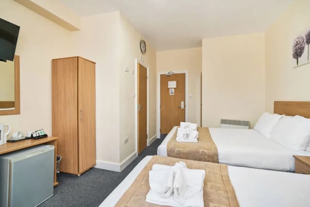 大不列顛飯店-家庭客房-25