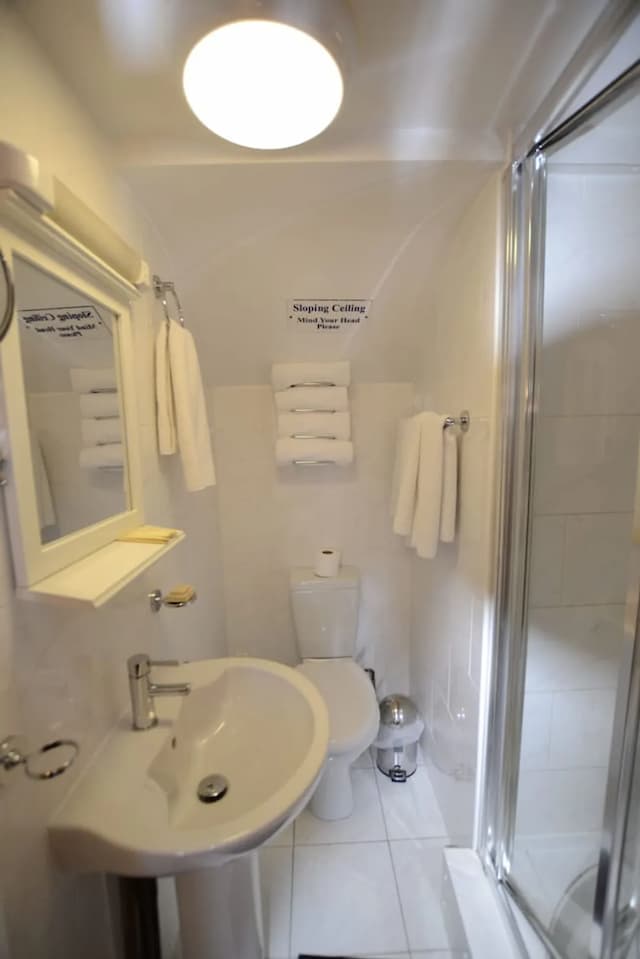 Britannia Inn Hotel-家庭房-21