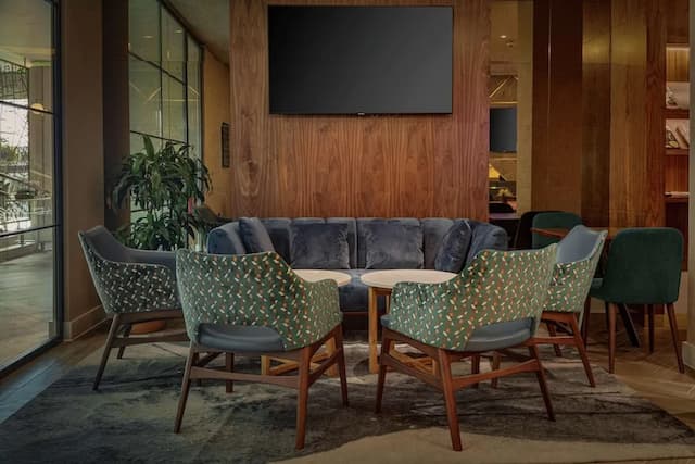 Hilton London Angel Islington-Junior Suite, 1 King Bed with Sofa bed, Club Lounge Access-11