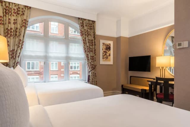 St. Ermins Hotel, Autograph Collection-Deluxe Room, 2 Double Beds-4
