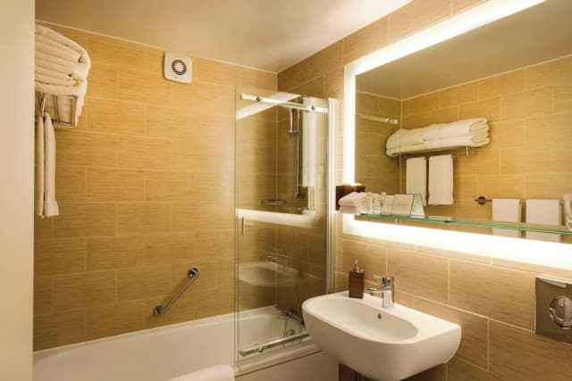 St. Ermins Hotel, Autograph Collection-Deluxe Room, 2 Double Beds-10